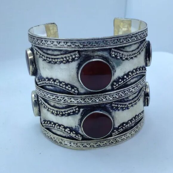 Single Afghan Kuchi Cuff Bracelet: Tribal Boho Statement Jewelry - Picture 5 of 8
